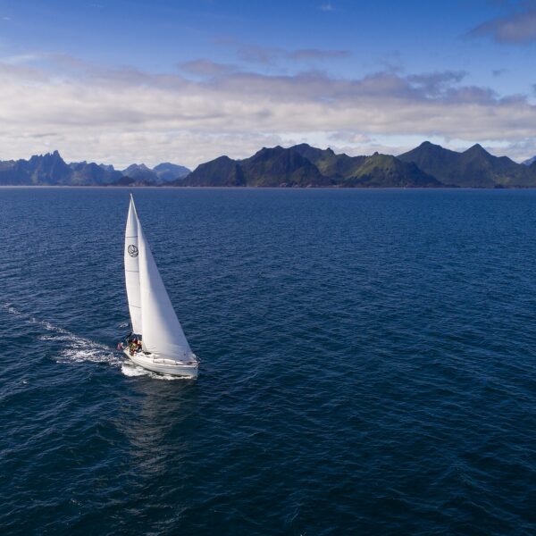 Lofoten SeilNorge Natur hav fjell Mats Grimseth