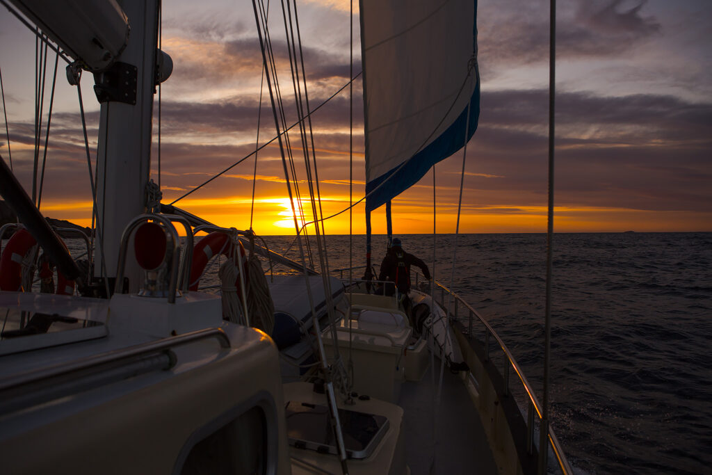 Winter sailing. Photo Mats Grimseth.