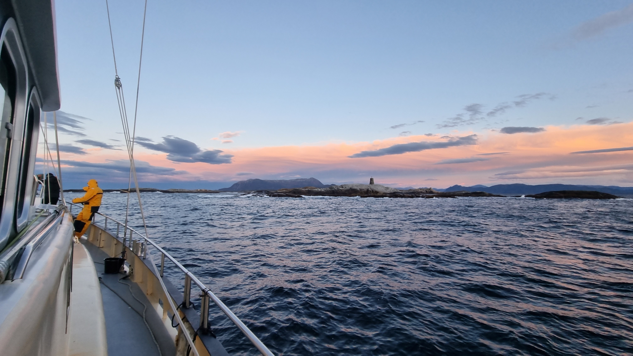 Sailing from Bergen to Aalesund Photo by Turi Kvisle 2