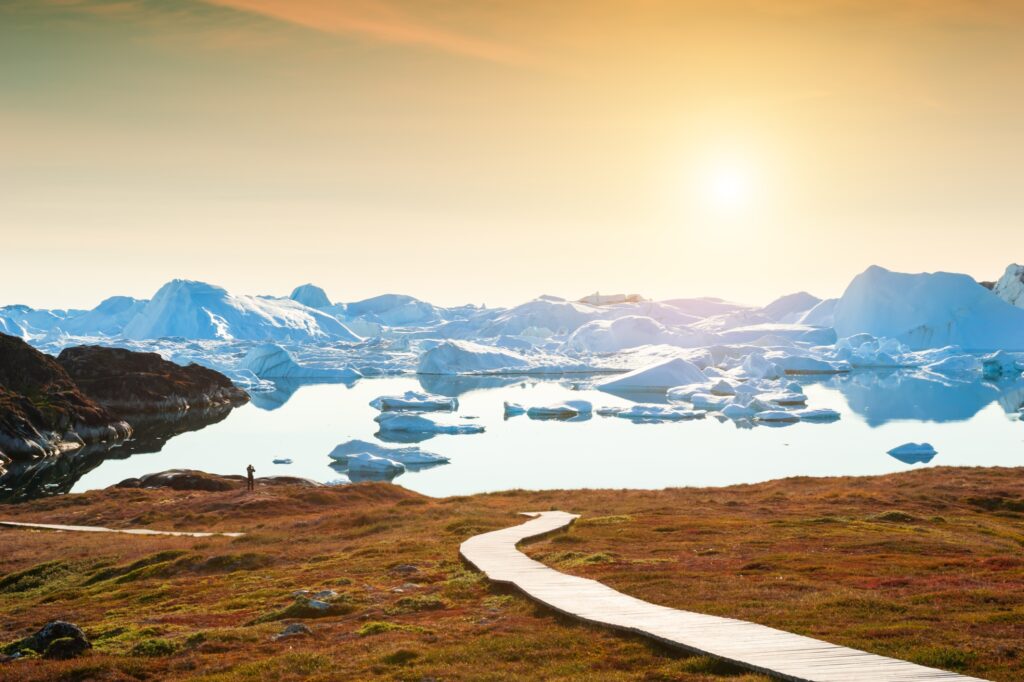 Hiking, ice fjord, Illulisat, Sunset